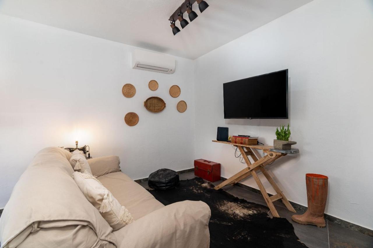 Casa Estabulo- Cozy Rustic Farmhouse Loft Touro Эштомбар Экстерьер фото
